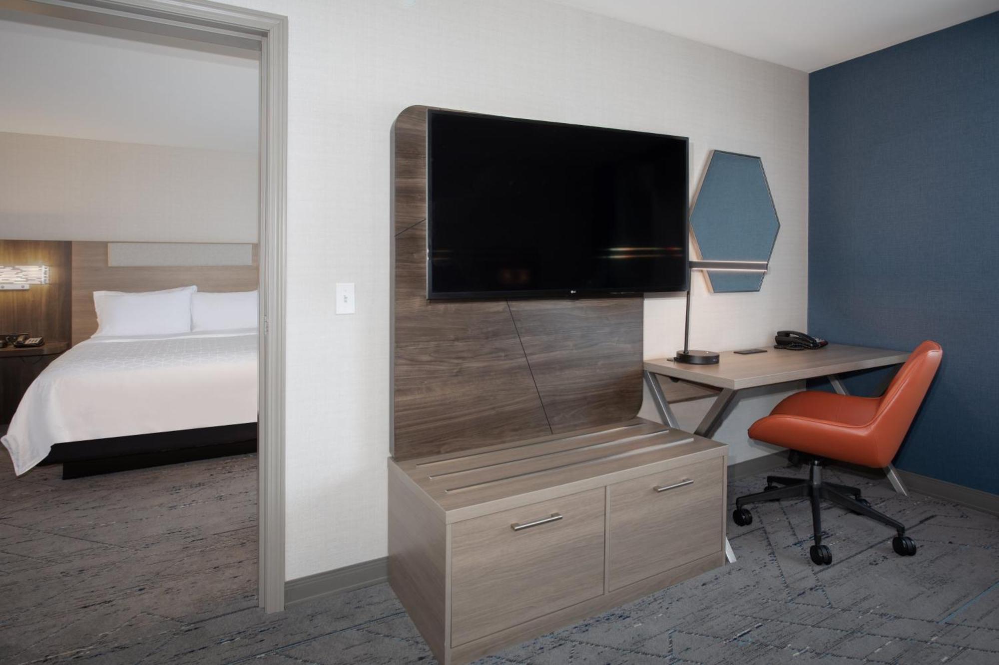 Queen Suite Two Queen Beds